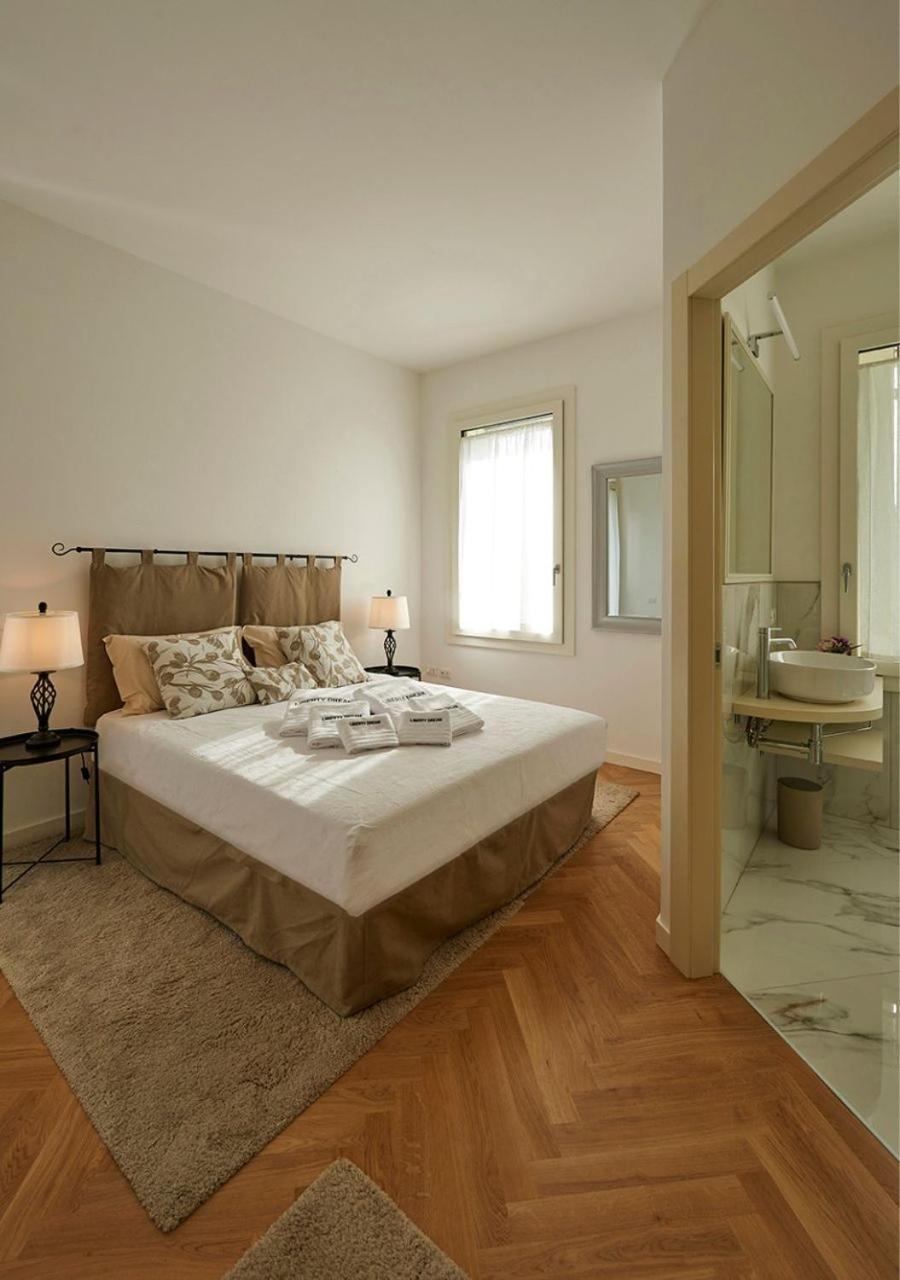 Liberty Dream, Fascino A Vicenza Villa Luaran gambar